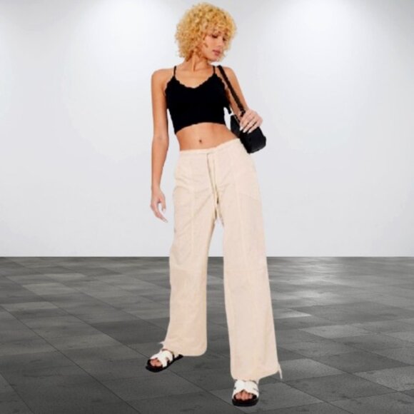 wild fable Pants - Women's Mid-Rise Wide Leg Parachute Pants Wild Fable Light Beige XL NWT
